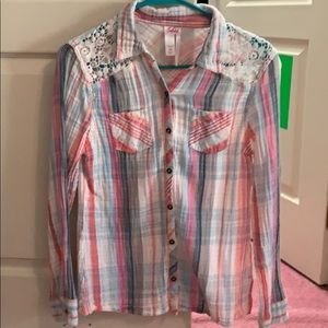 Kids justice button down top